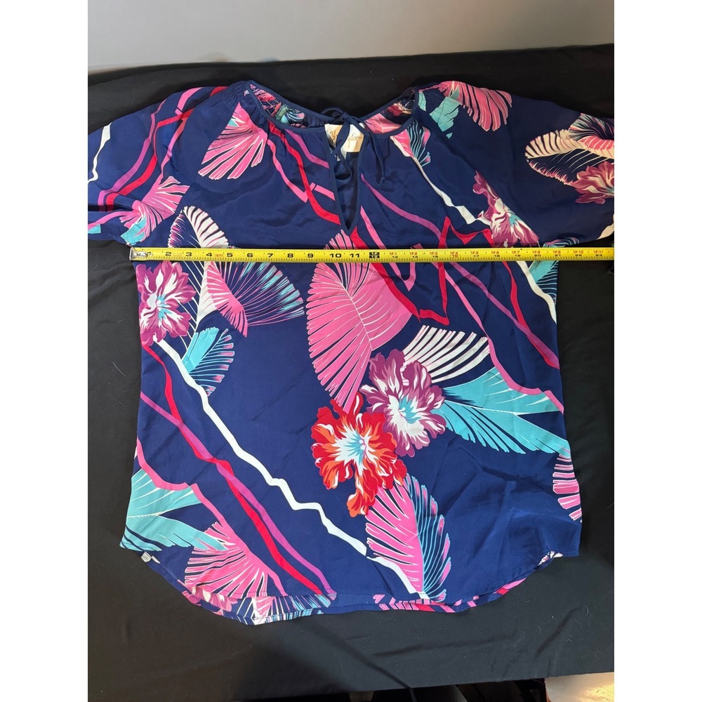 Yumi Kim 100% Silk Tropical Floral Palm Print Tie Neck Blouse Navy Blue XS